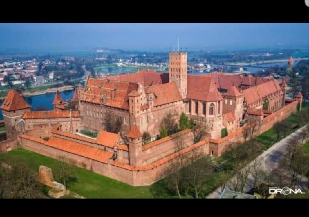 Apartament Przy Ratuszu Malbork Ngoại thất bức ảnh